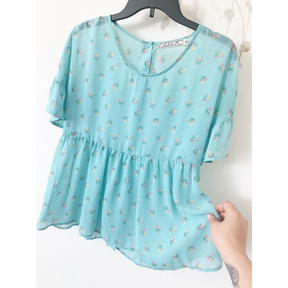 Chloe K Sheer Floral Blouse - Picture 4 of 8